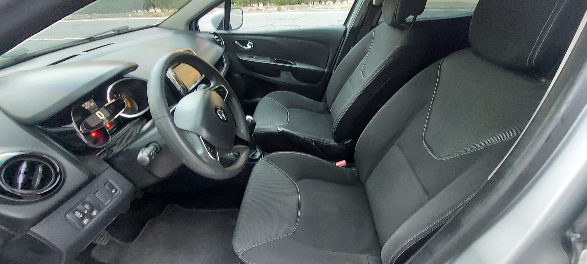 Renault Clio 0.9 TCE 90CV foto 6